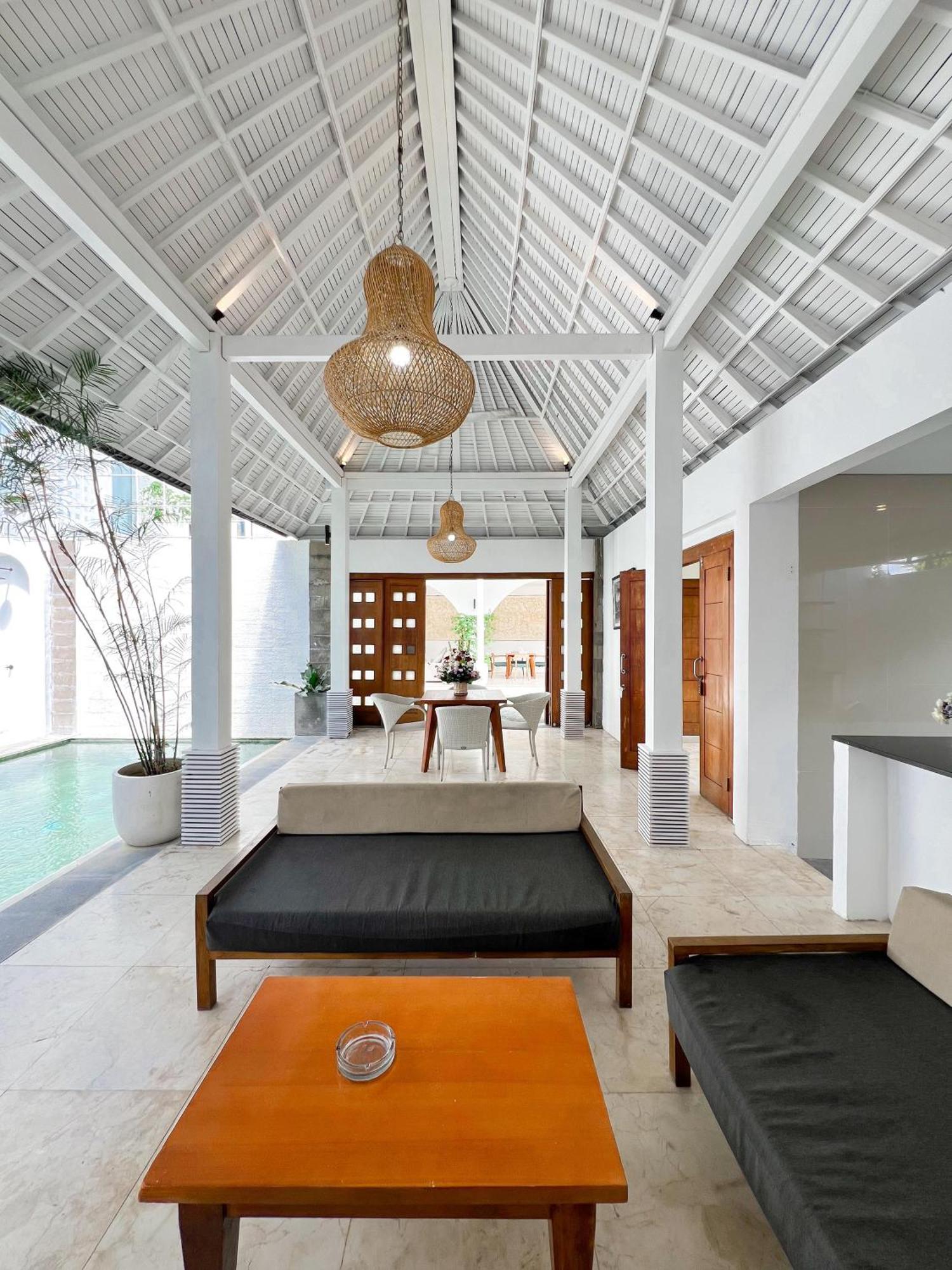 Apple Villas & Apartments Kerobokan  Ngoại thất bức ảnh