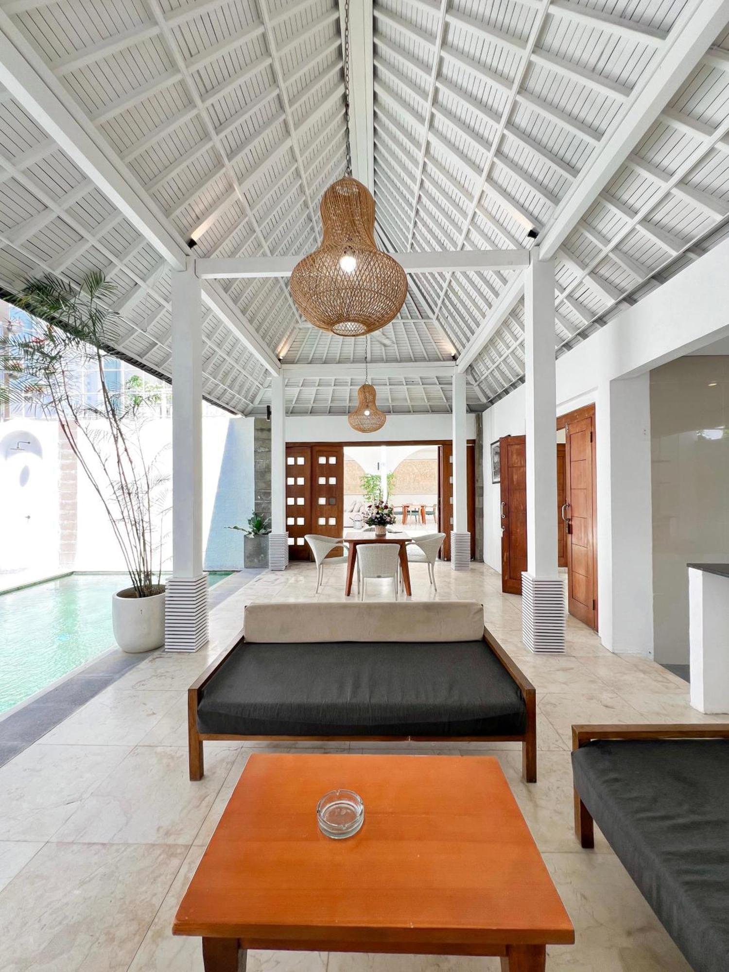 Apple Villas & Apartments Kerobokan  Ngoại thất bức ảnh
